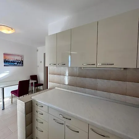 شقة Petra تروغير