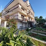 Petra Appartement *